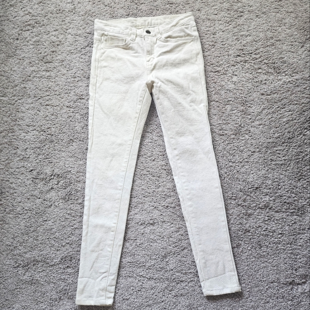 Chuu White Jeans